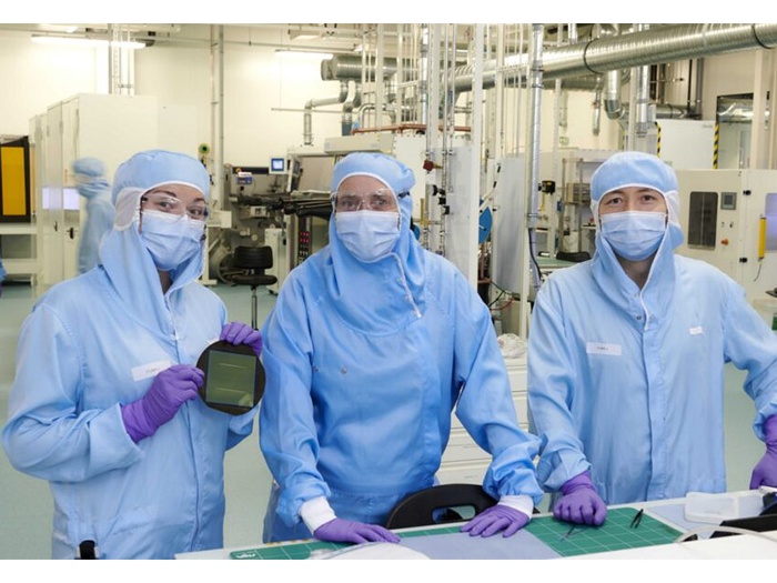 CEA-INES, Enel achieve 29.8% efficiency for tandem perovskite-silicon solar cell